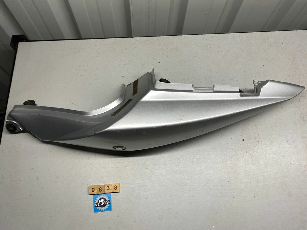 Suzuki SV1000 SV650 L/H Tail Panel 45512-16G