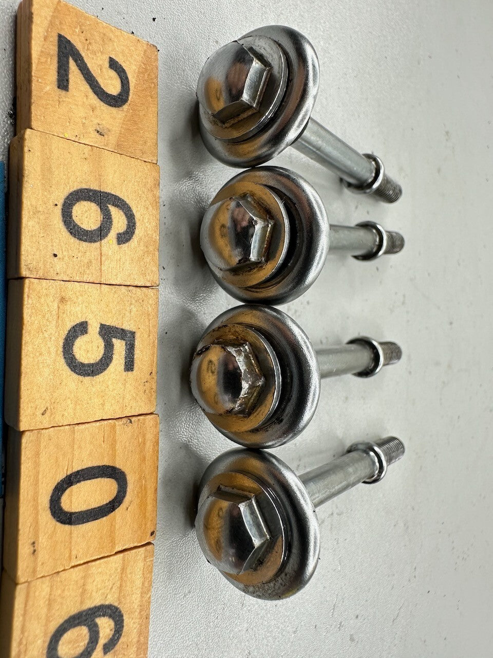 Honda CX500 GL1000 Cylinder Head Valve Rocker Cover Bolts x4 - 90016-415