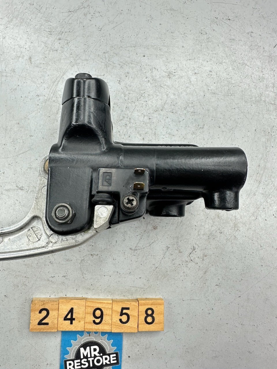 Yamaha V-Max 1200 Clutch Master Cylinder & Lever (Reconditioned) 1FK-26450-10