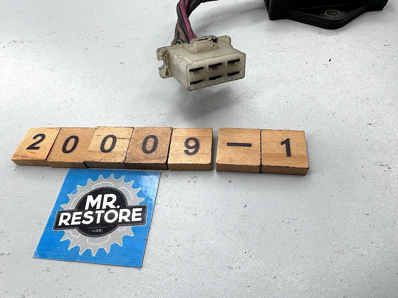 Honda CB550/4 CB400/4 - Fuse Box