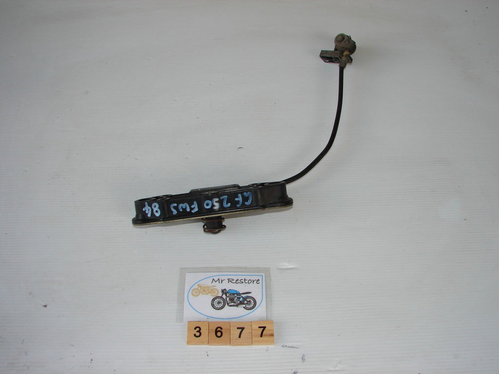 Suzuki GF250 seat latch