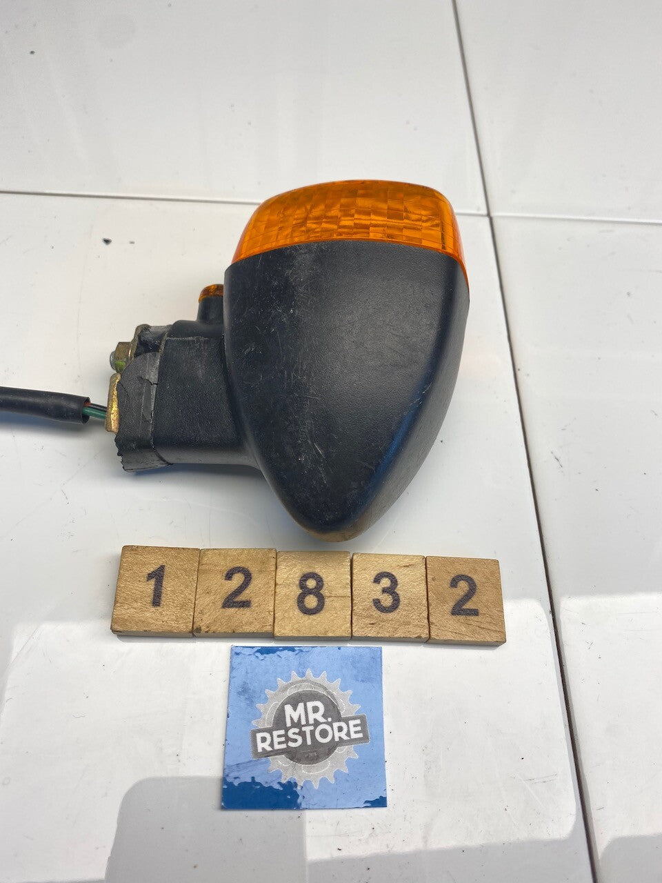 Yamaha TRX YZF FZR OEM Indicator (tested) (with OEM Stanley lens) 
