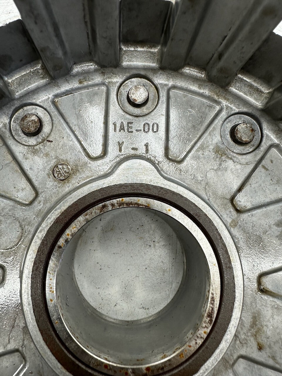 Yamaha FZ750 FZ700 FZR750 FZX750 Clutch Basket 1TV-16150-01