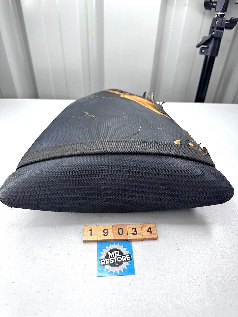 Kawasaki ZX600 ZX636 ZX6R Pillion Seat 53066-0085