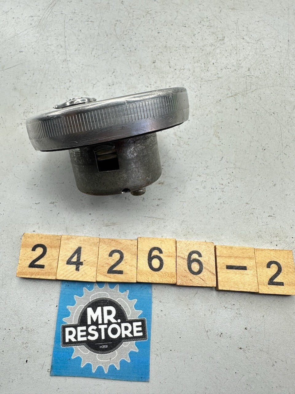 Yamaha RD200 RD125 DT400 DT250 DT175 DT125 OEM Fuel Tank Cap (No Key)