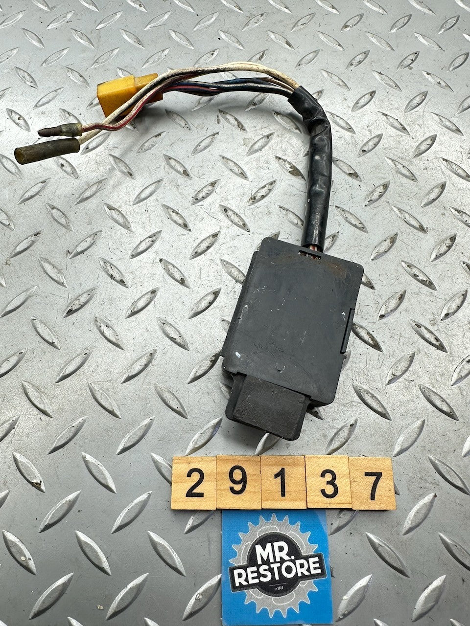 Kawasaki KZ1000 Z1000 KZ750 Z750 KZ440 Z440 Fuse Box 26004-035