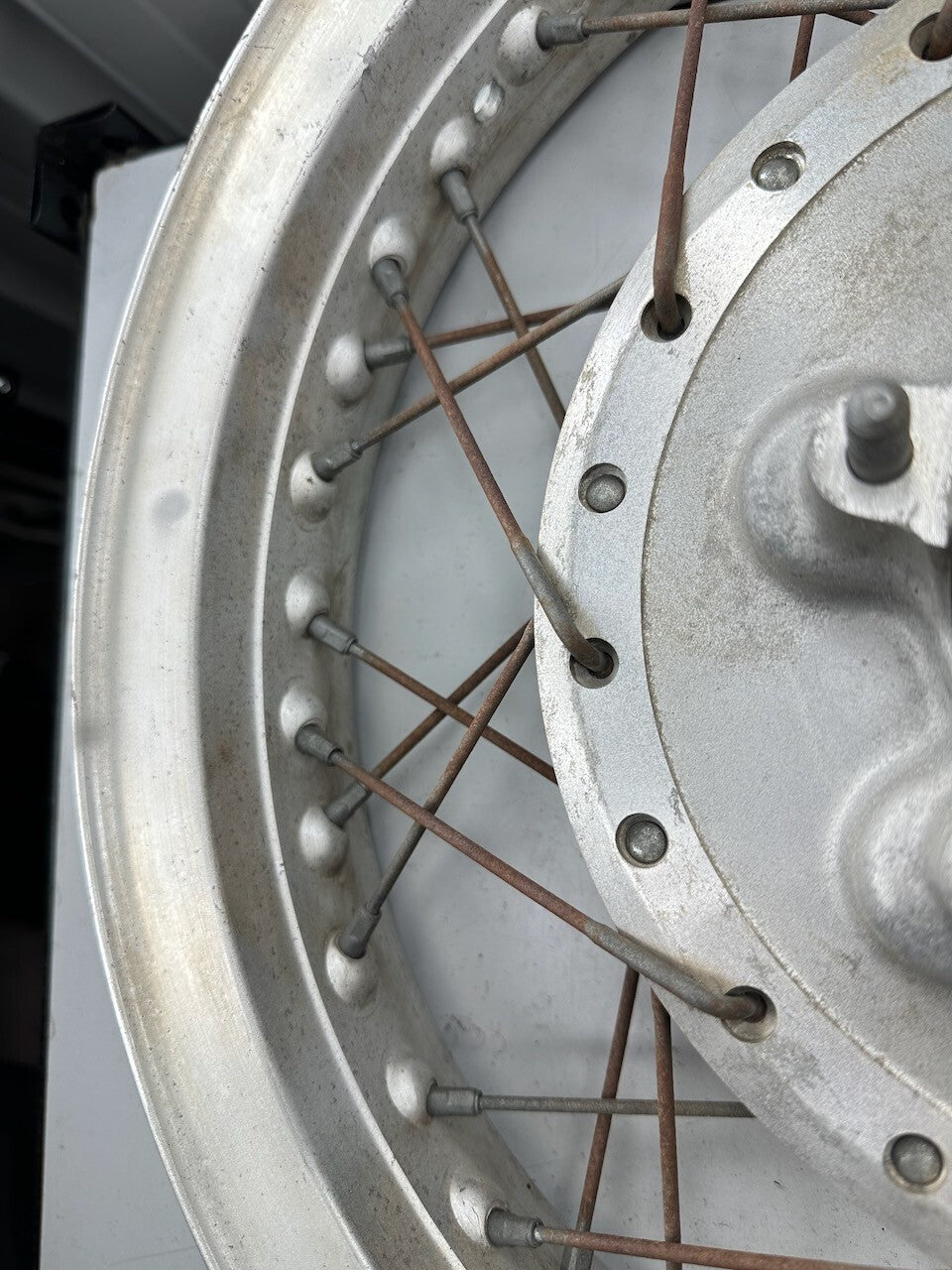 Honda GL1000 Goldwing 1975-77 17 x 2.50 D.I.D Rear Wheel 42601-371-315