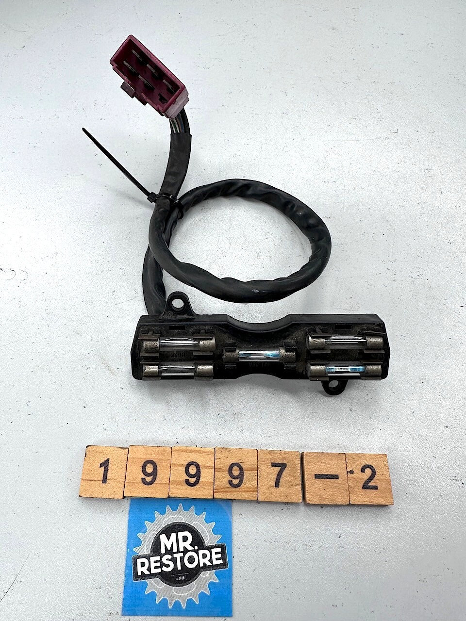 Honda VF750 VF700 Interceptor - Fuse Box 38200-MB2
