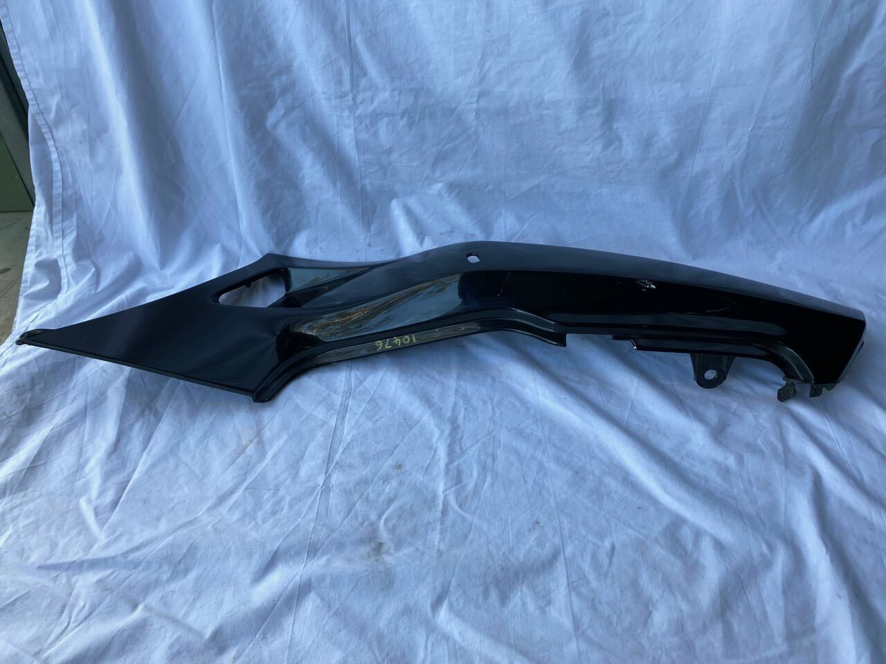 Suzuki GSX250F Across R/H Side Panel 47110-24D00