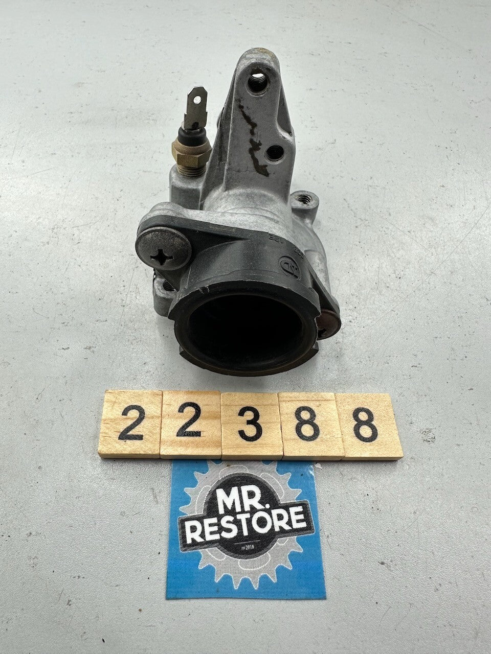 Kawasaki GPZ1000RX ZX1000 1986-88 Thermostat Housing Body & Parts