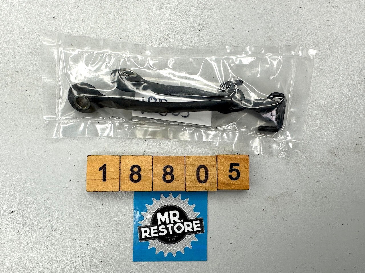 Suzuki GR650 1983-84 Chain Lock Spring Rubber Straps Pair 09462-00080-000