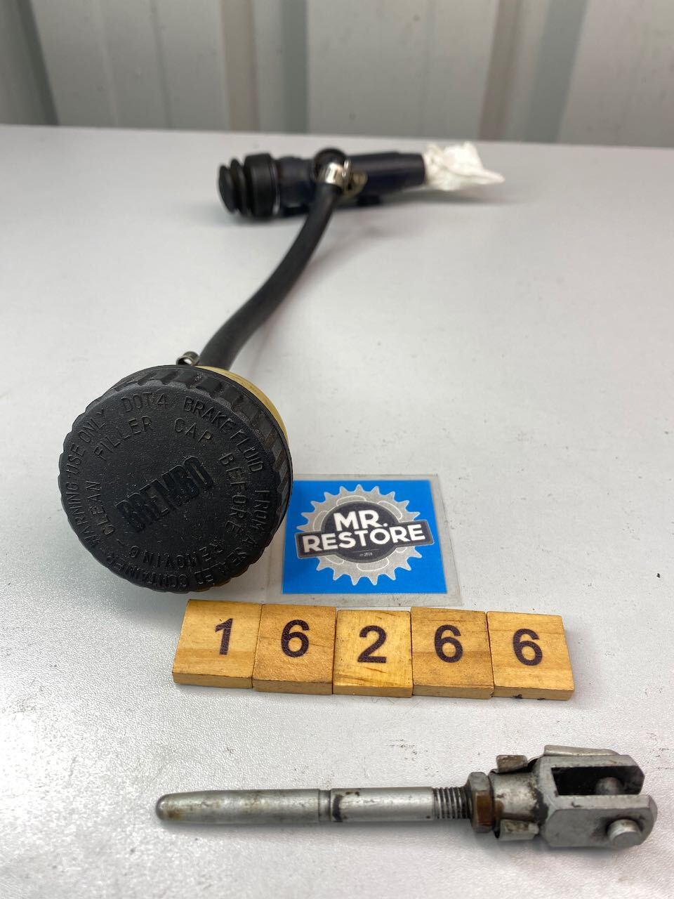 BMW R1100R R1100RS R850R Rear Master Cylinder & Reservoir 34 31 2 314 547