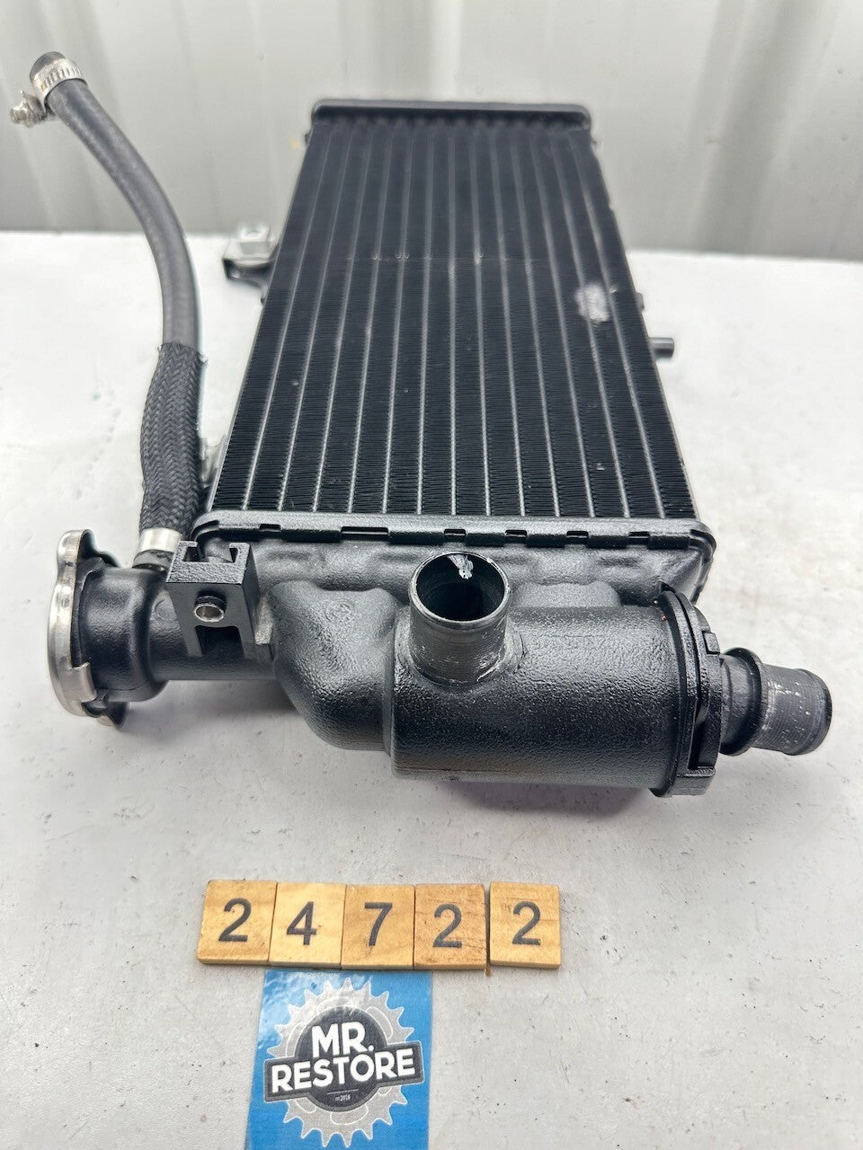 BMW G650GS 2008-16  F650GS 1999-07 Radiator 17117652234 7661912-10