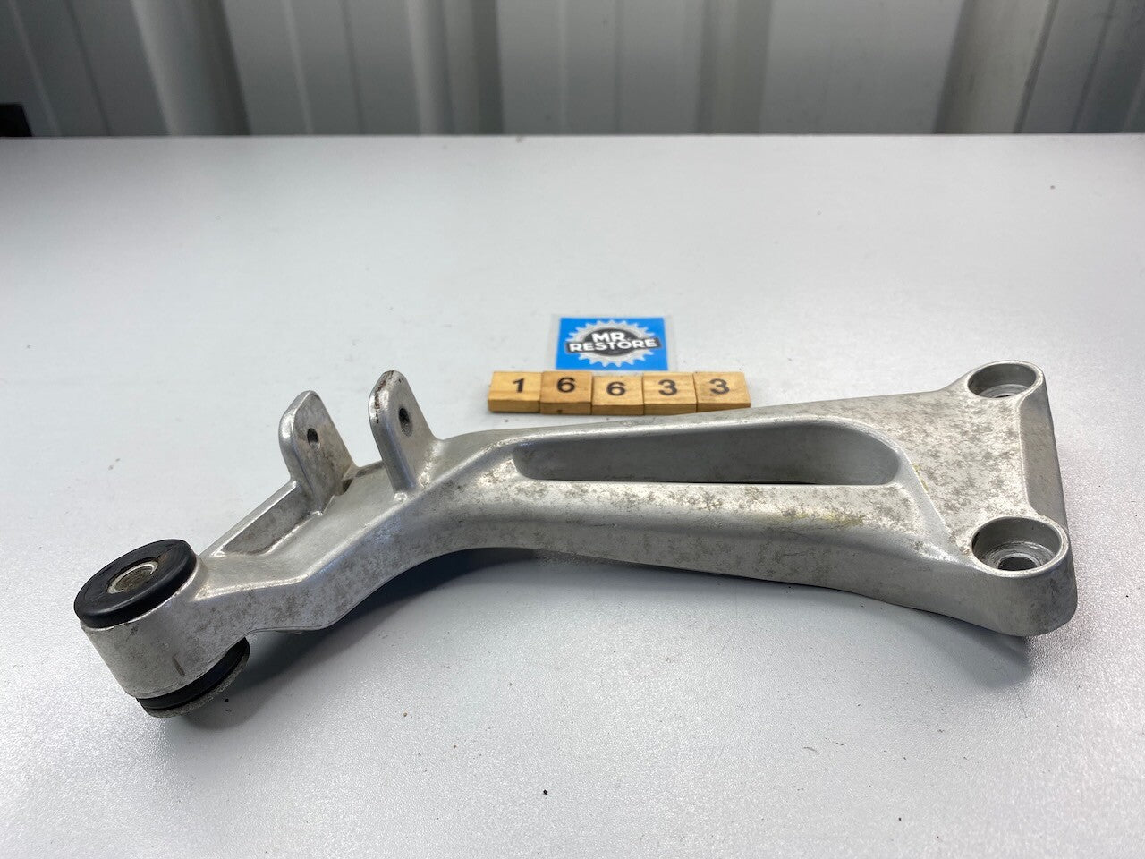 Honda VTR1000 Firestorm Superhawk 1997-00 L/H Pillion Peg Bracket 50760-MBB-000