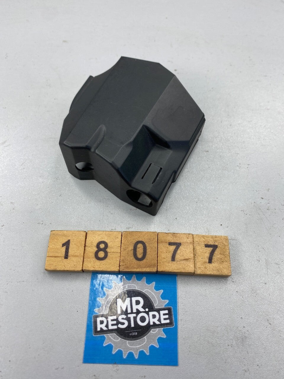 BMW R1200 R900 R RT GS L/H Throttle Housing Cover 13547688633