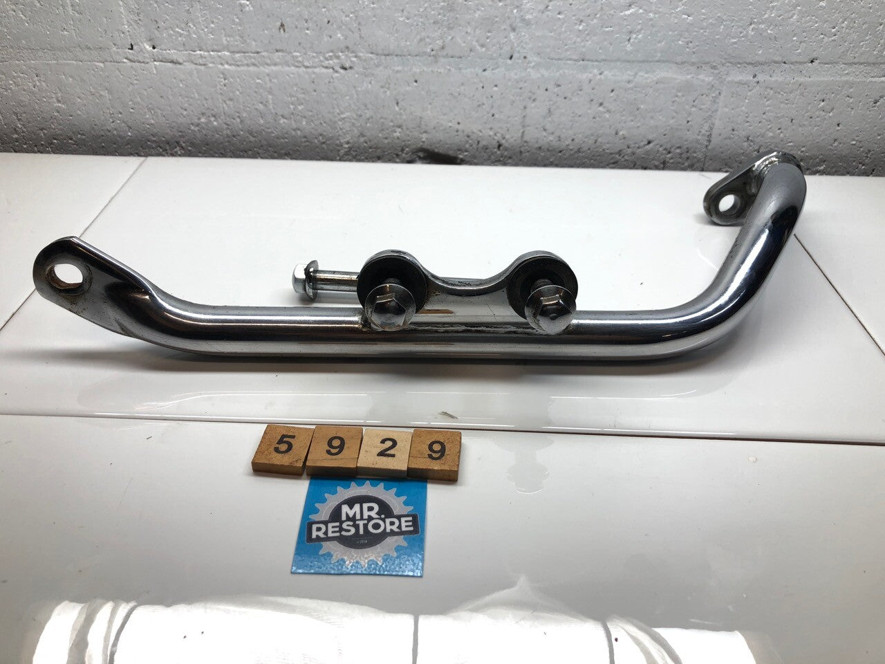 Yamaha XV1000 Virago 1984 R/H Riders Footrest Bracket