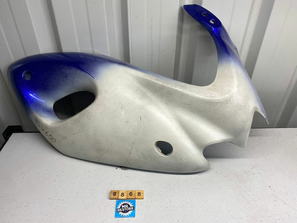 Suzuki SV650 RH Upper Panel 94411-19F (repaired)