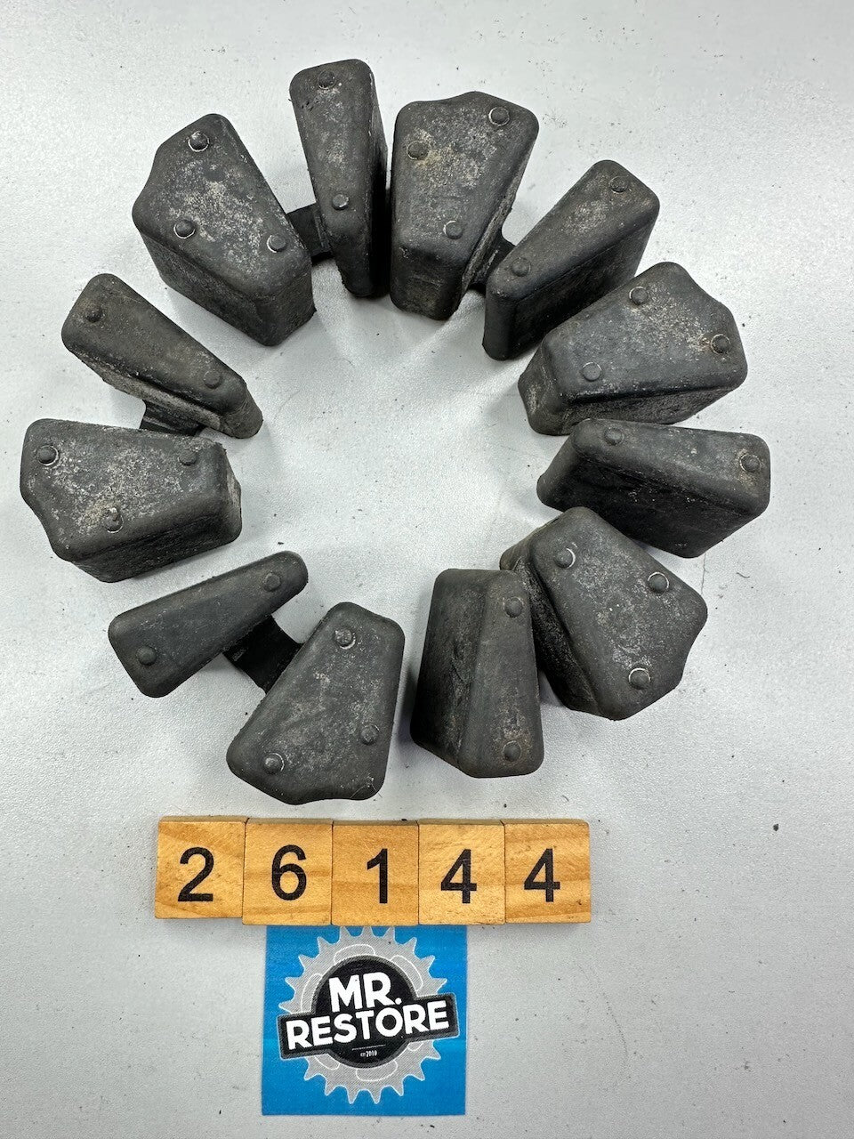 Yamaha XT500 1976-89 DT400 OEM Rear Wheel Cush Rubbers Set x 6  - 1E6-25364