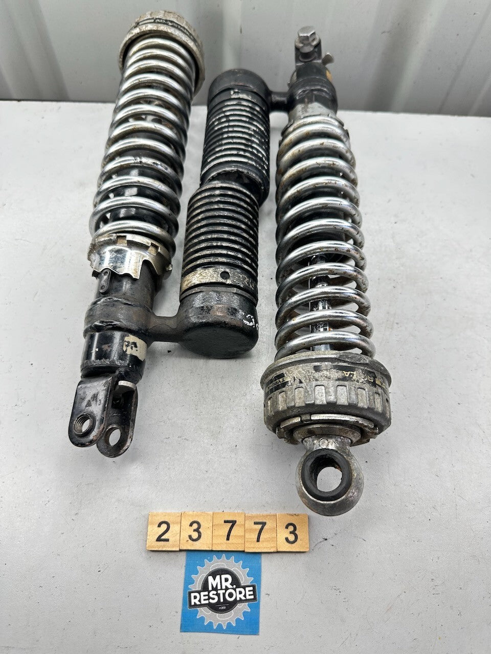 Honda CB900 Boldor Rear Shock Absorbers 52400-438-671