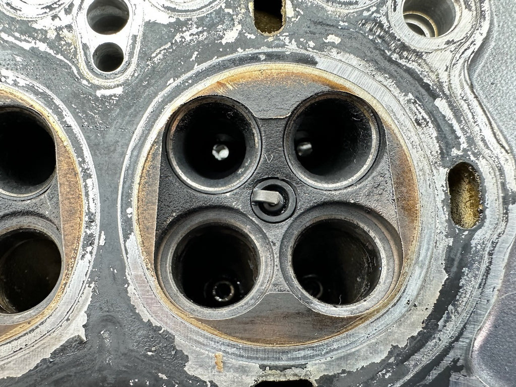 Kawasaki ZR250 Balius - Cylinder Head 11008-1389