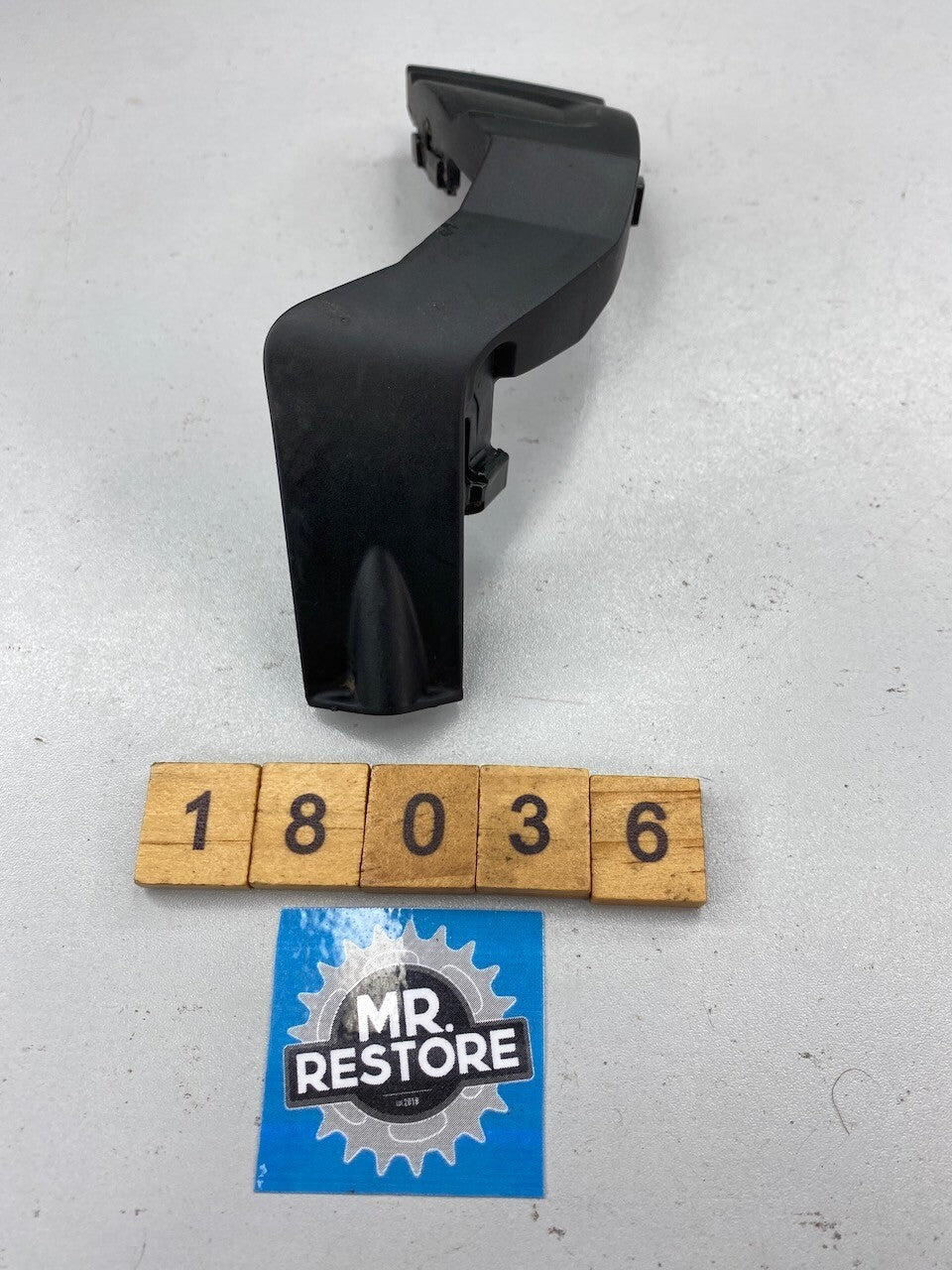 BMW R1200GS R/H Spark Plug Cover 11127718150