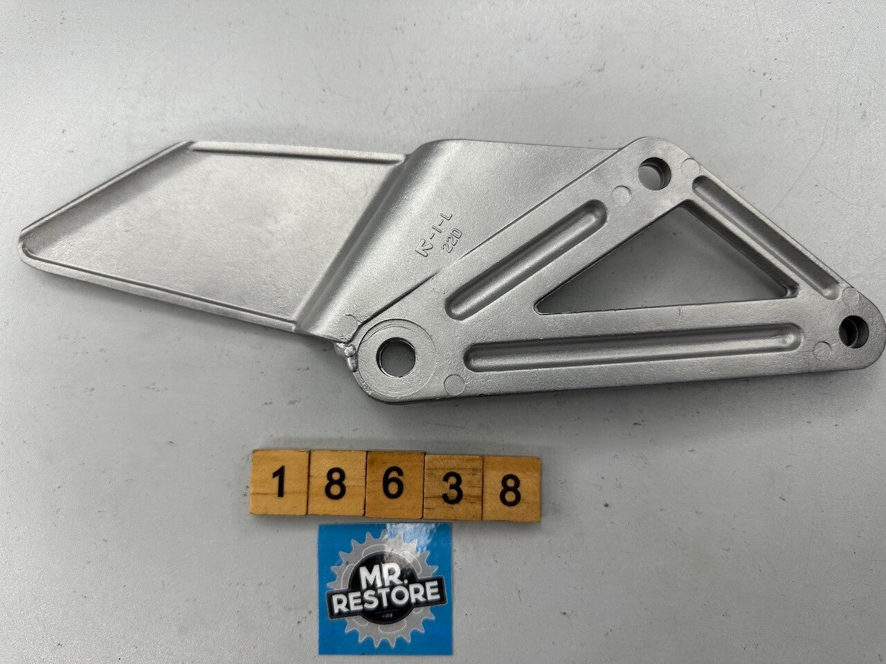Suzuki RGV250 M/N Front Riders LH Footrest Bracket