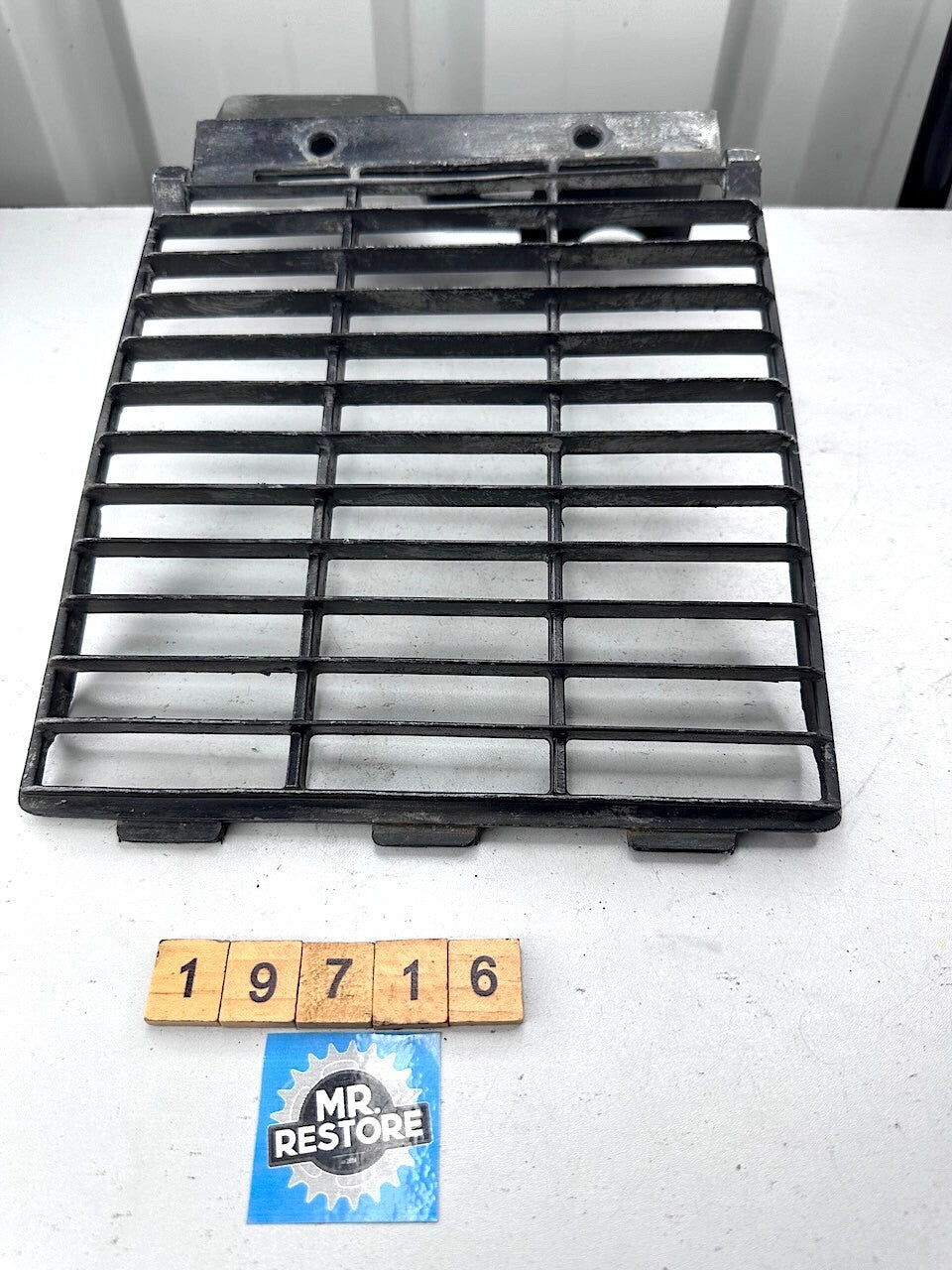 Honda CX500 CX400 GL500 GL400 Radiator Grille 19032-449