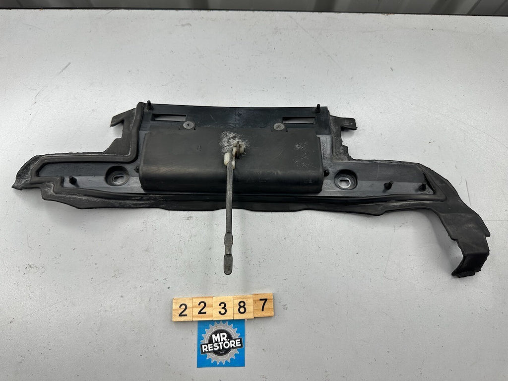 Kawasaki GPZ1000RX ZX1000 1986-87 Inner Cowling Guard Lid & Lift Bar 14024-1109