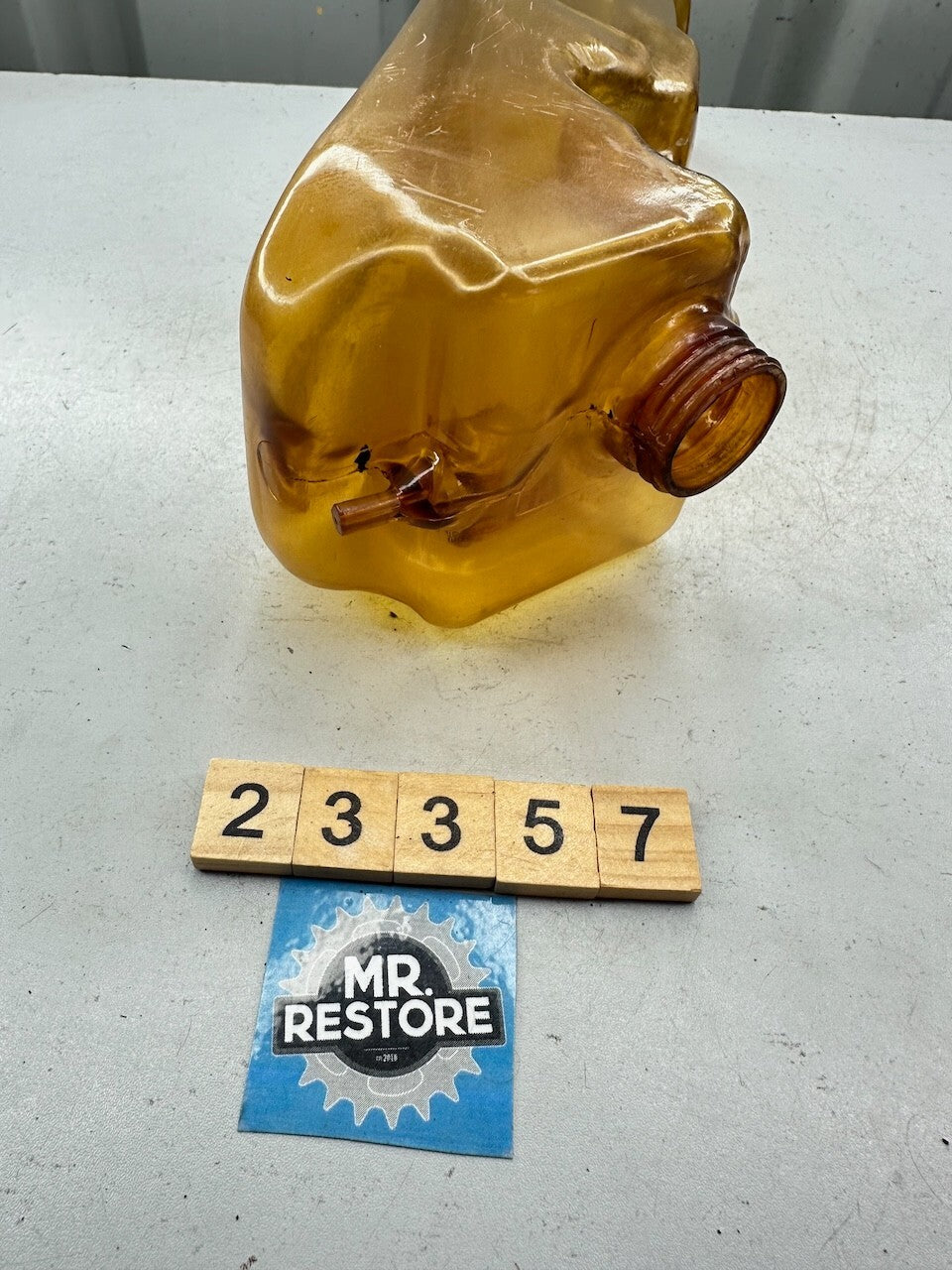 Yamaha V70 V80 V90 Two Stroke Oil Tank