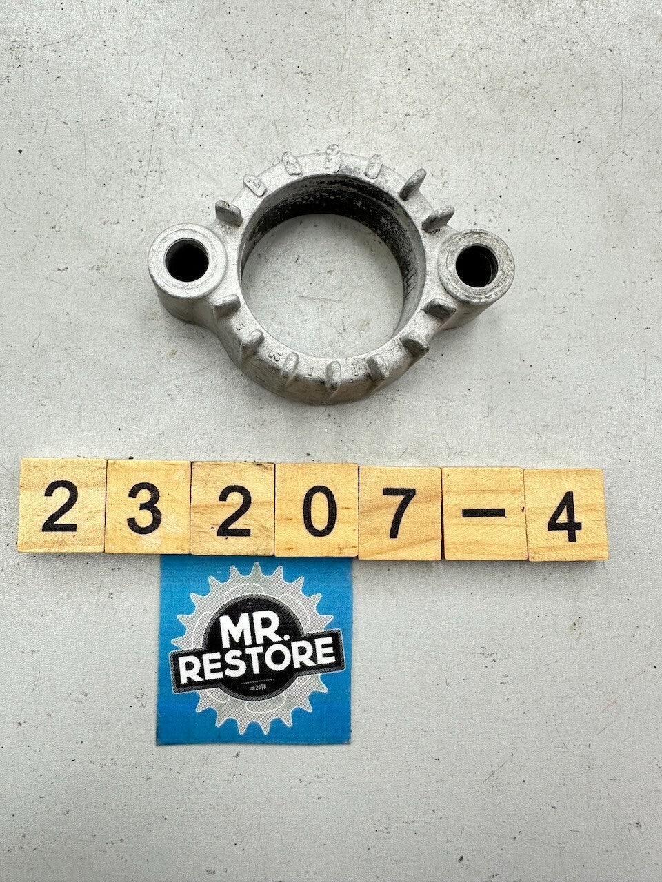 Suzuki GSXR750 GSX550 GSX500 OEM Exhaust Ring Nut Flange Joint Clamp 14182-31302