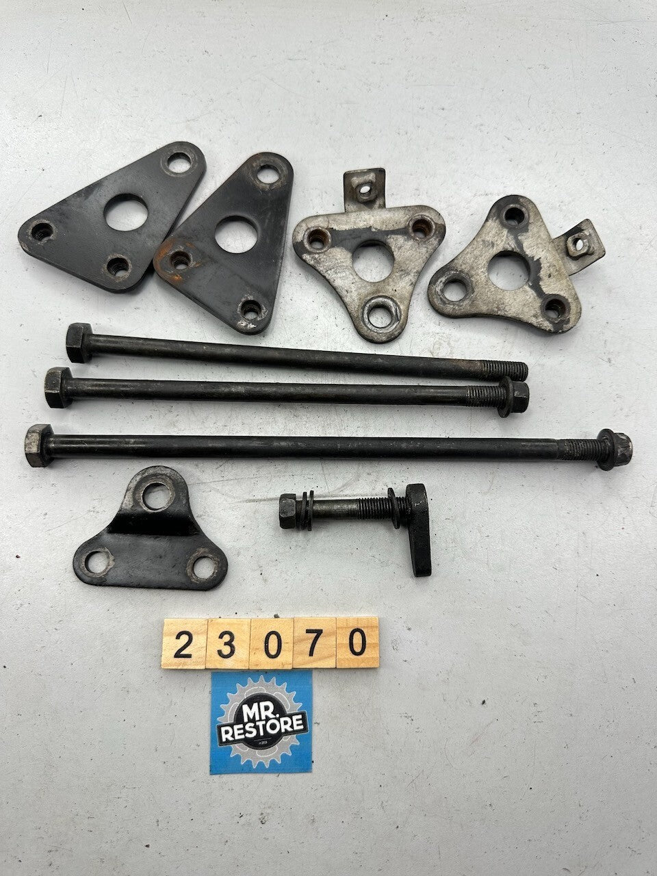 Suzuki GS650 Katana '81-83' Engine Brackets & Bolts