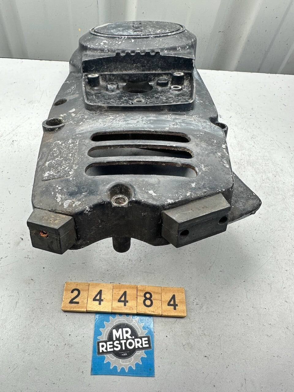 Suzuki RG250 Magneto Stator Sprocket Cover 1SZZ-543
