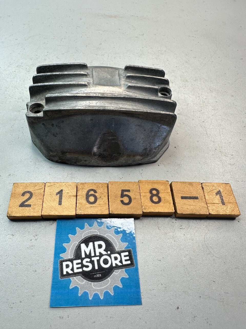 Yamaha XS400 XS360 XS250 Breaker Cover 1 - 1L9-11157