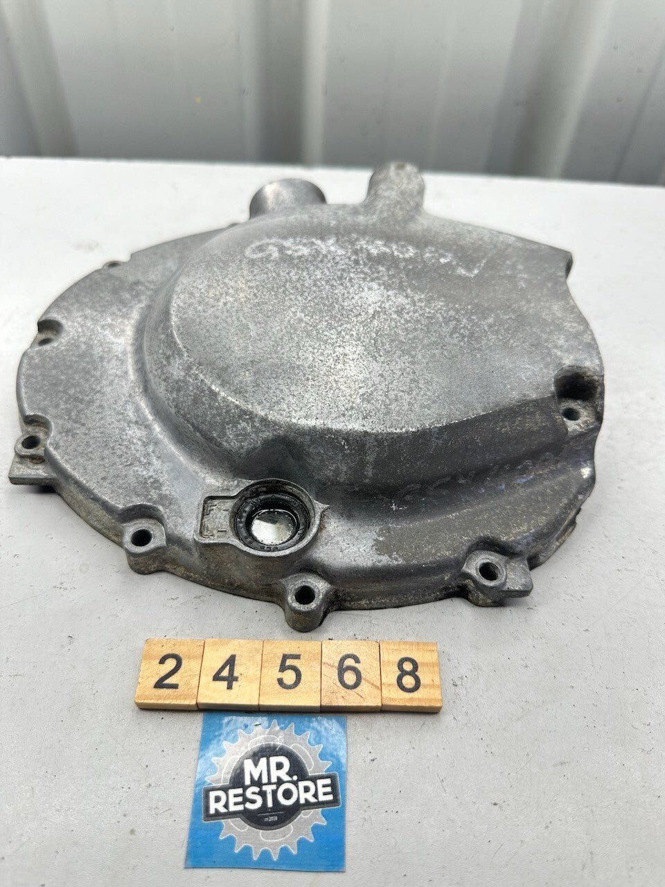 Suzuki GSX400 F Clutch Cover 11340-33200  11340-33200-000