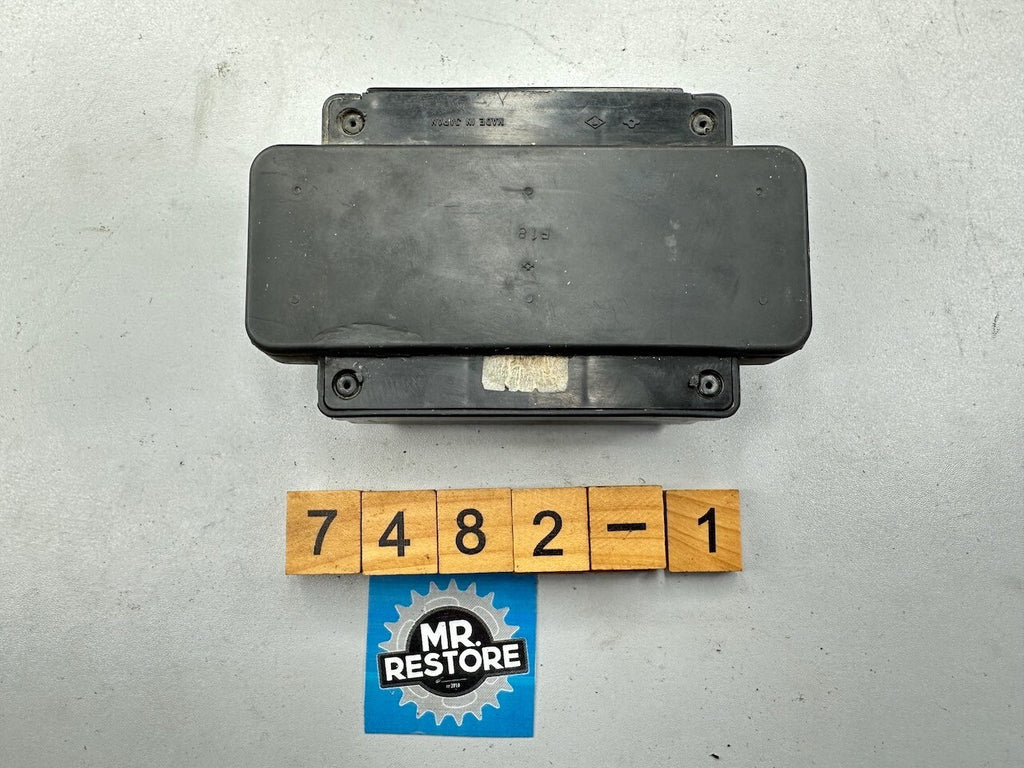 Kawasaki ZZR250 GPX250 & Many More models Junction Fuse Box 26021-1081