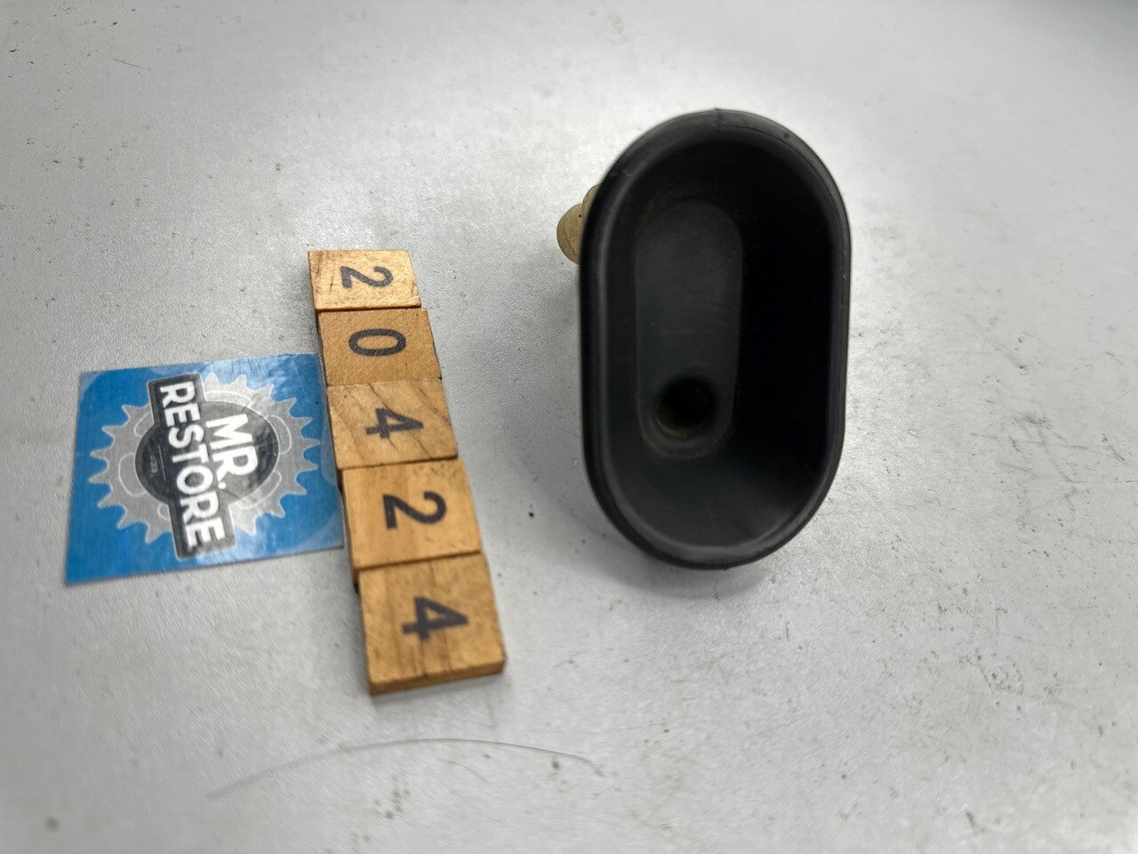 Honda CBR250RR MC22 CBR400RR CB1000 VFR750 Fuel Tank Funnel 17223-MN8-700
