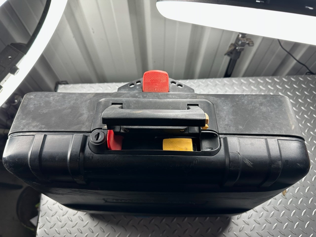 BMW F650GS '99-07' G650GS Pair of OEM Luggage Cases & Rack Mount Set & OEM Key