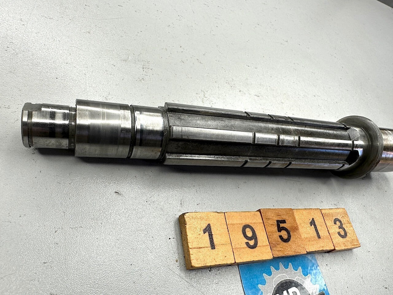 Yamaha RZ250 RZ350 RD350 RD250 YPVS Transmission Drive Axle 29L-17421