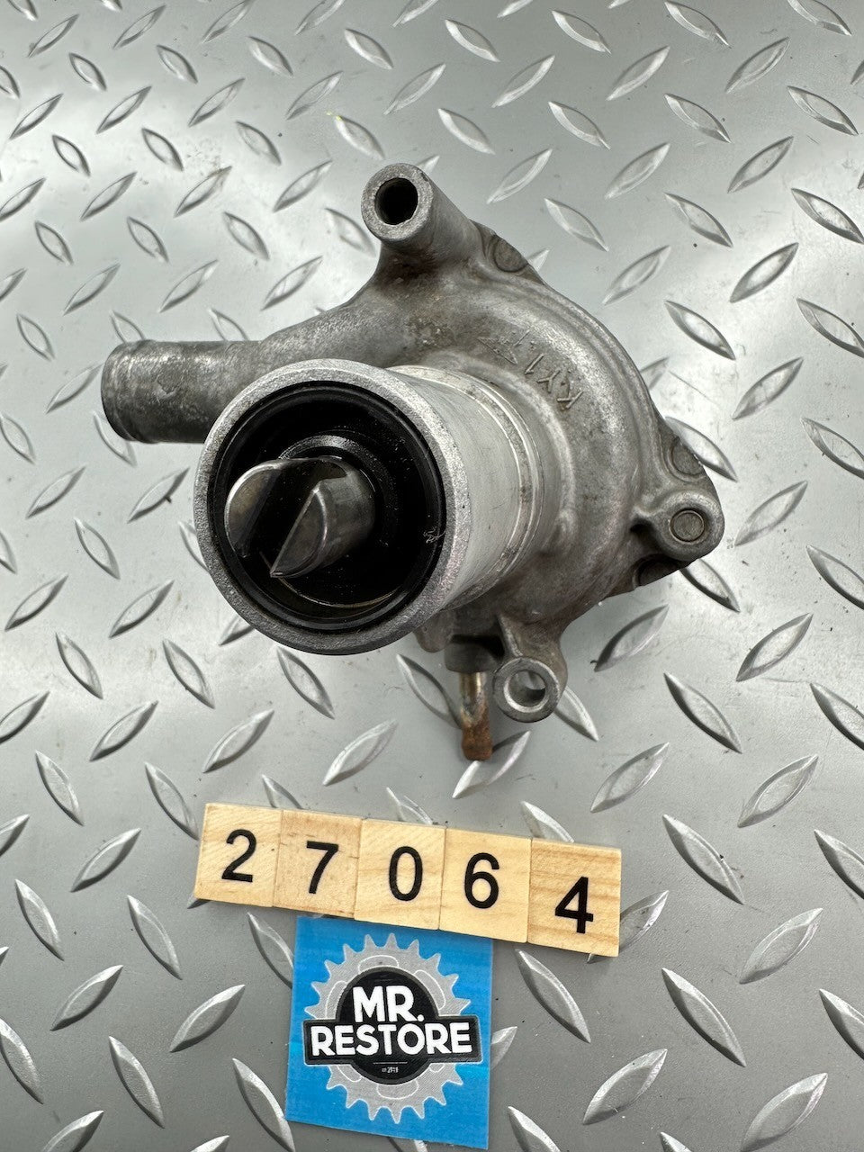 Honda CBR250RR CBR250R MC22 MC19 Water Pump 19200-KY1  19200-KY1-000