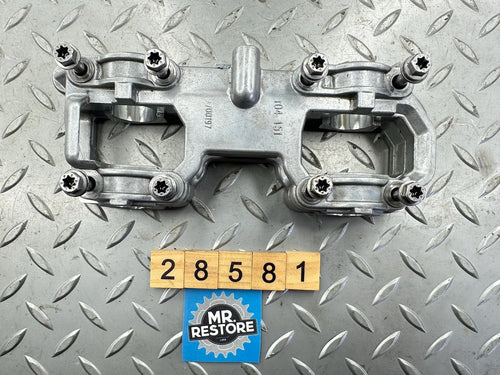 BMW G650GS '08-16' Camshaft Supporting Brackets & Bolts (5000 K's) 11127700199