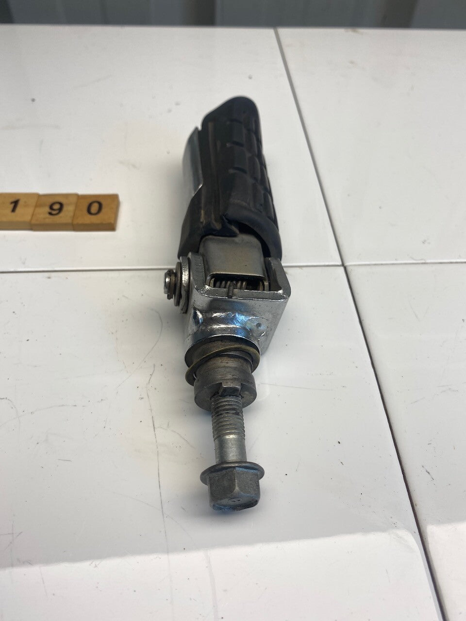Honda VF1000 1984 L/H Rider Main Step Peg & Bracket 50640-MB6-630