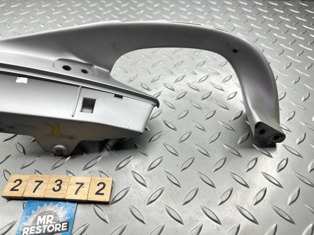 BMW F650GS '99-03' Right Passenger Handle Grip Luggage Support Rail 46542346382