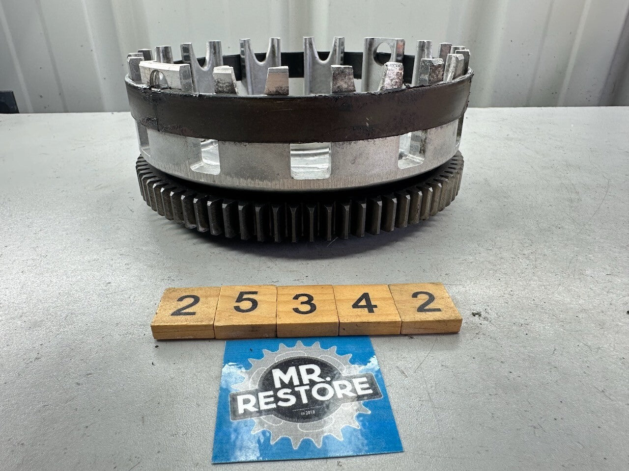 Yamaha SR500 SR400 XT500 TT500 Primary Driven Gear Clutch Basket 2J2-16150