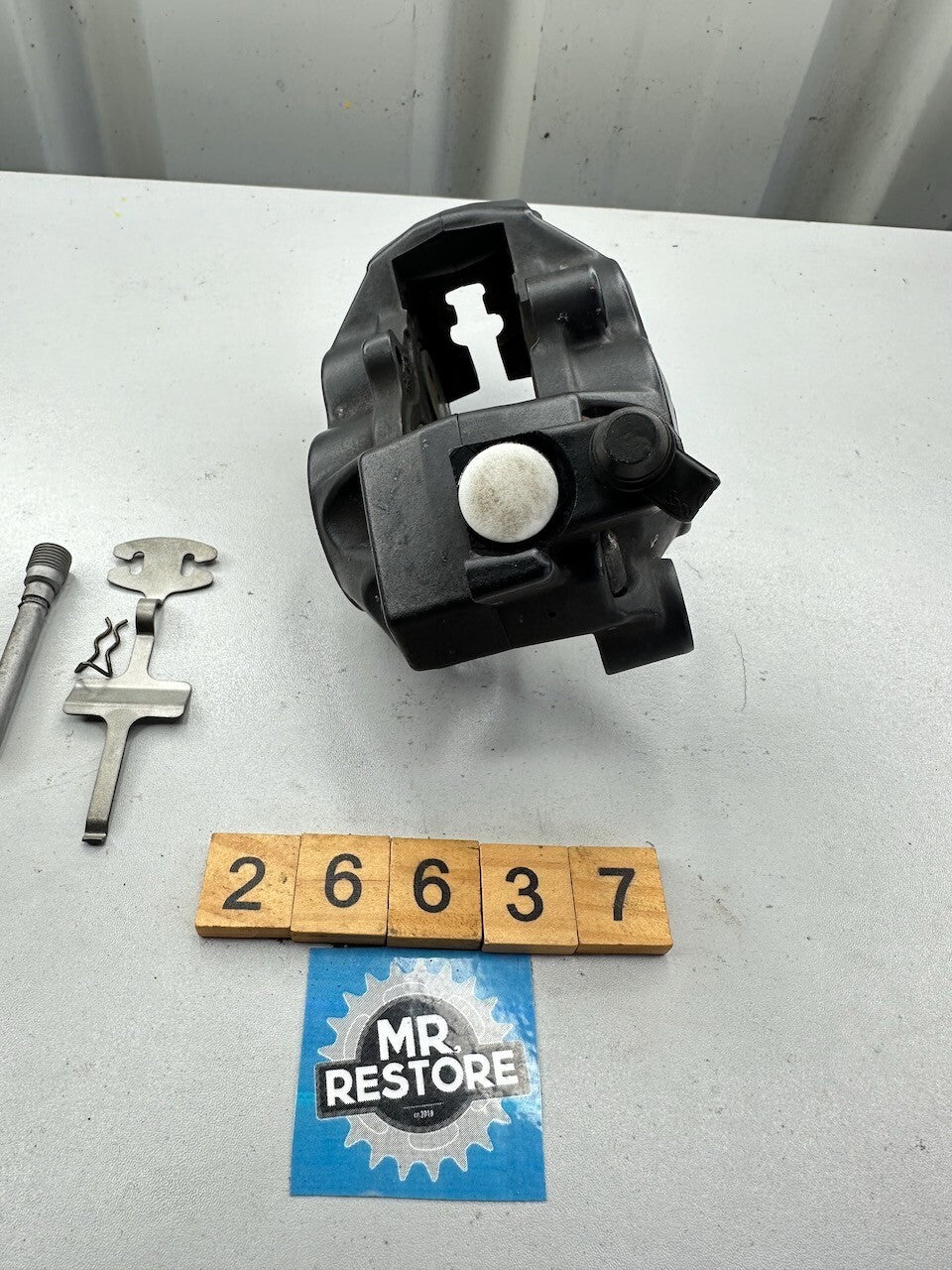 BMW K1200S 03-08 R1200RT R1200S R1100S R1150GS Front Left Brake Caliper (tested)