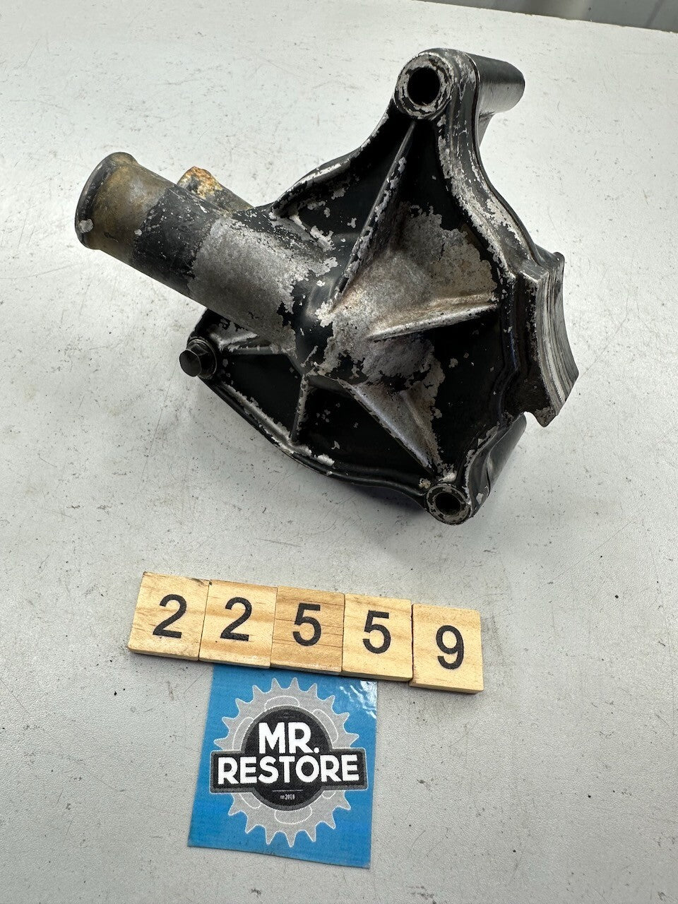 Honda VF750 VF700 F Interceptor - Water Pump 19200-MB2-010 19221-MB2