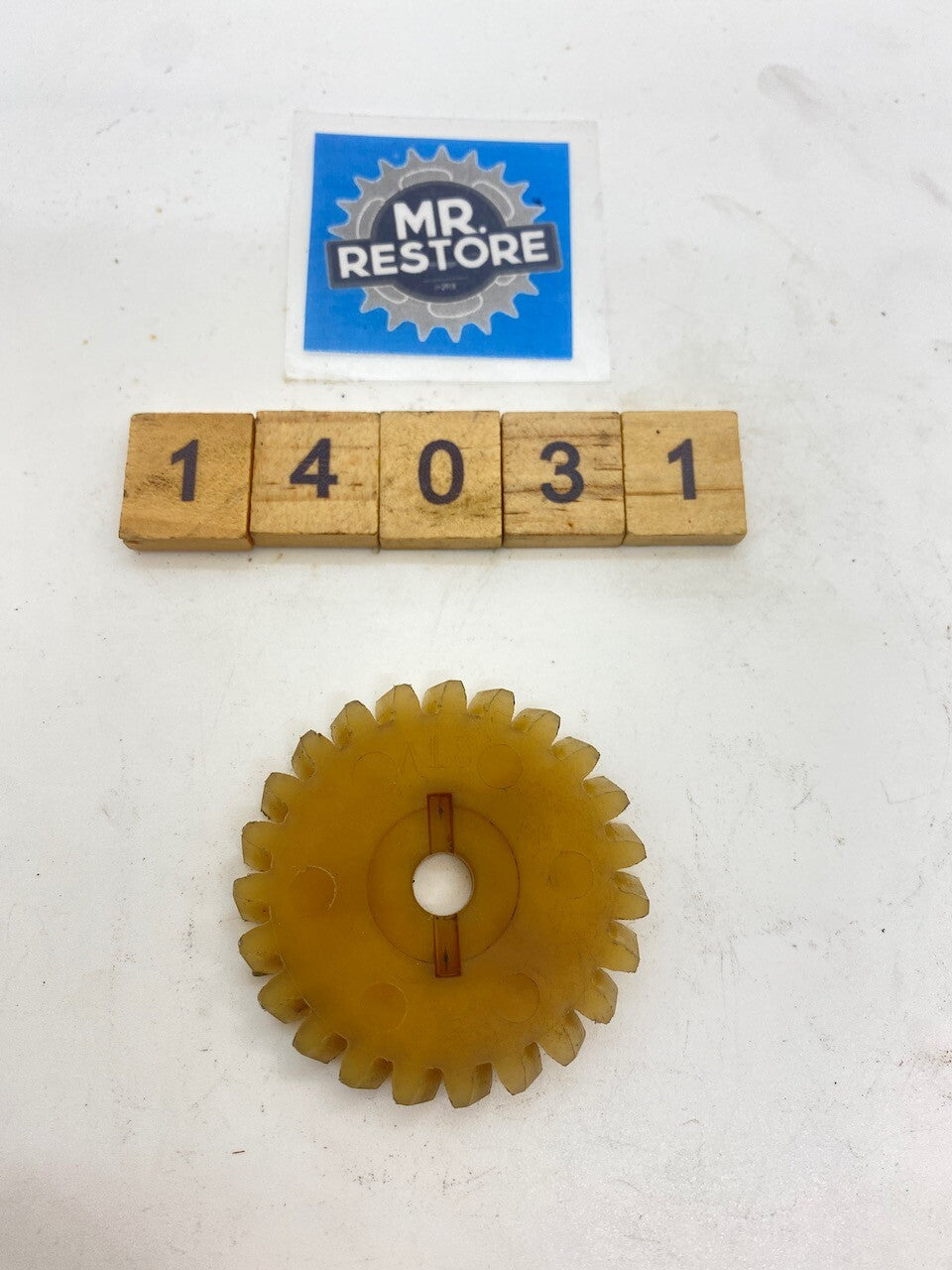 Yamaha DT200R Impeller Shaft Gear 3ET-12459