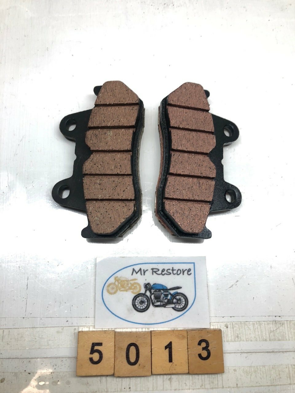 Honda GL1200 84-87 Sintered Brake Pads 43105-MG9-007 (new by Emgo)