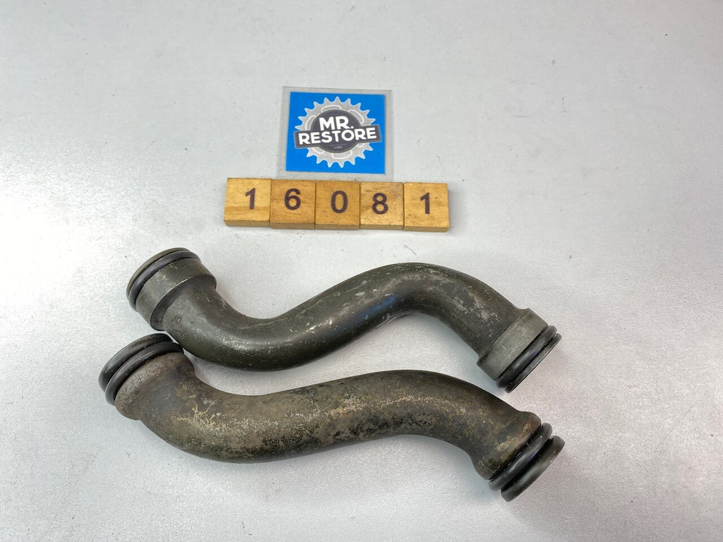 Suzuki GSXR1100 1986-88 Oil Pipe Outlet Pair 16480-06B02 