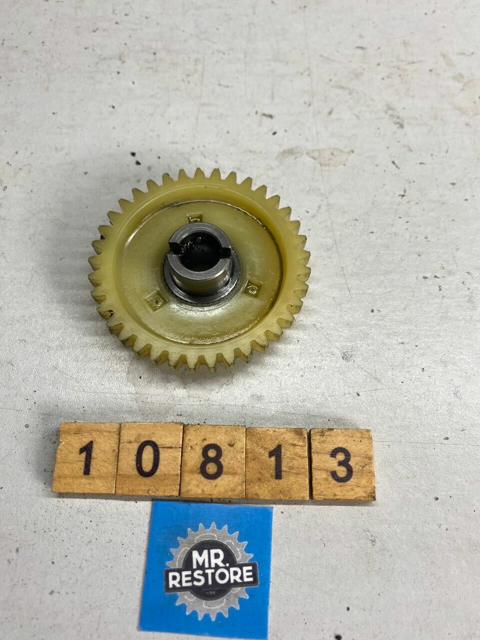Suzuki DS80 JR80 PV50 TS50 ZR50 Oil Pump Drive Gear 16320-46131