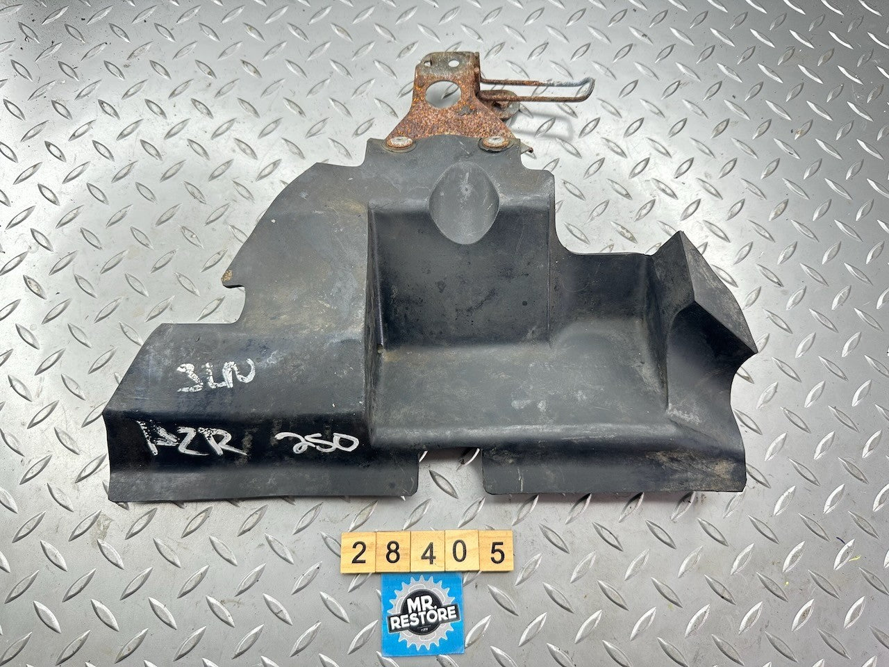 Yamaha FZR250R FZR250 3LN Radiator Bracket 3 & Shield Cover
